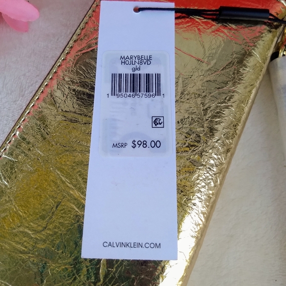 Calvin Klein Marybelle Metallic Gold Foil Wallet - Picture 4 of 12